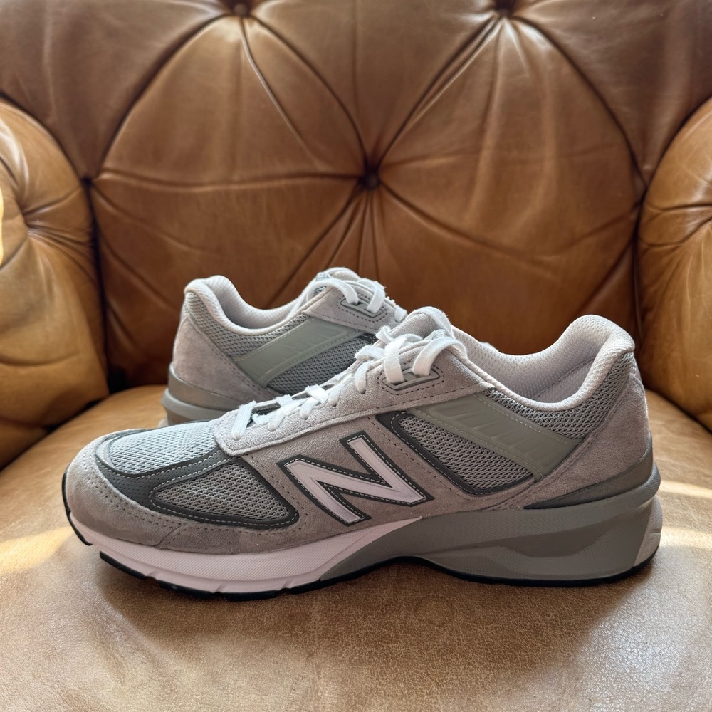 New Balance 990v5 - Picture 2 of 7
